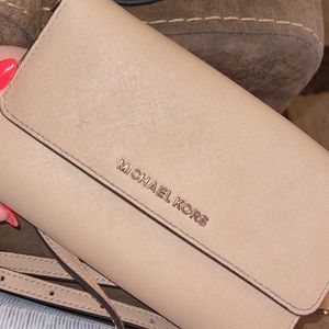 Michael Kors Crossbody